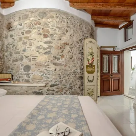 בית נופש Traditional Castle House Ii Naxos City