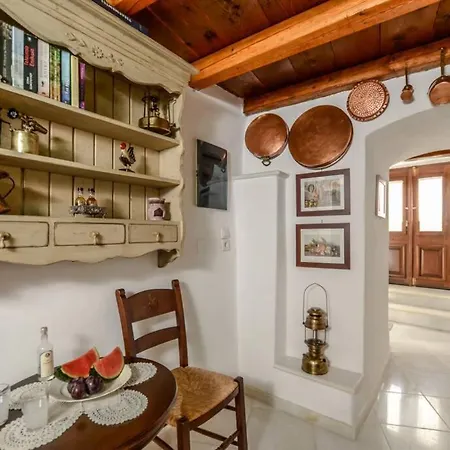 Traditional Castle House Ii * Naxos City