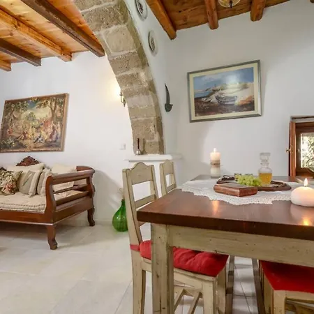 Traditional Castle House Ii Naxos City